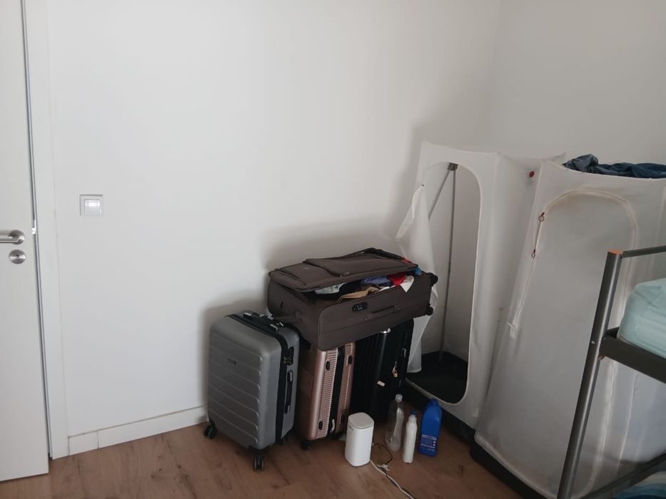 Quarto Partilhado - 200€ (AMADORA)