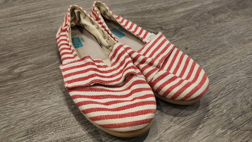 Alpercatas para criança. Marca PAEZ