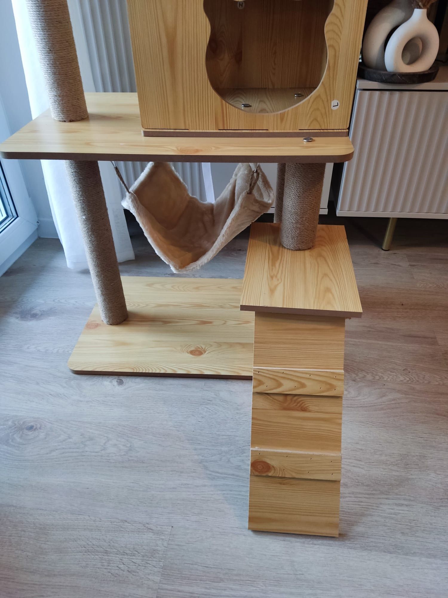 Drapak dla kota PawHut drewniany 130 cm nowy 5 słupków lina jutowa