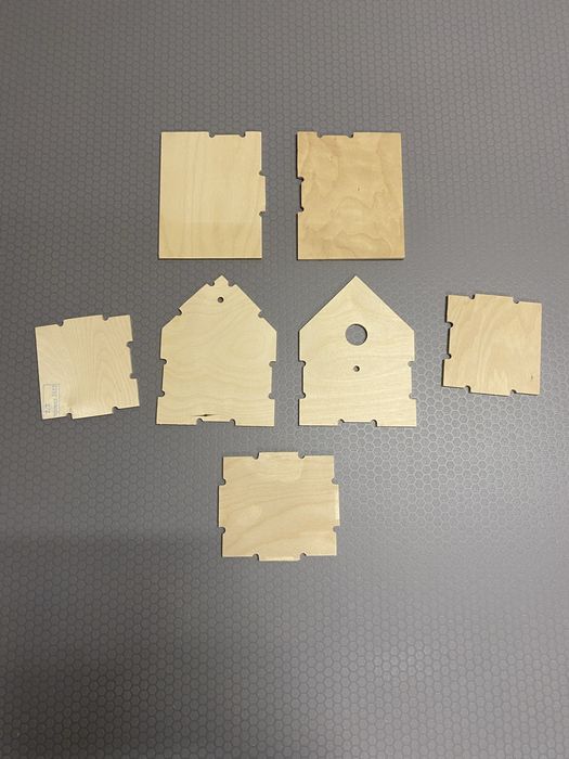 !Okazja! Skladna budka dla ptaków.