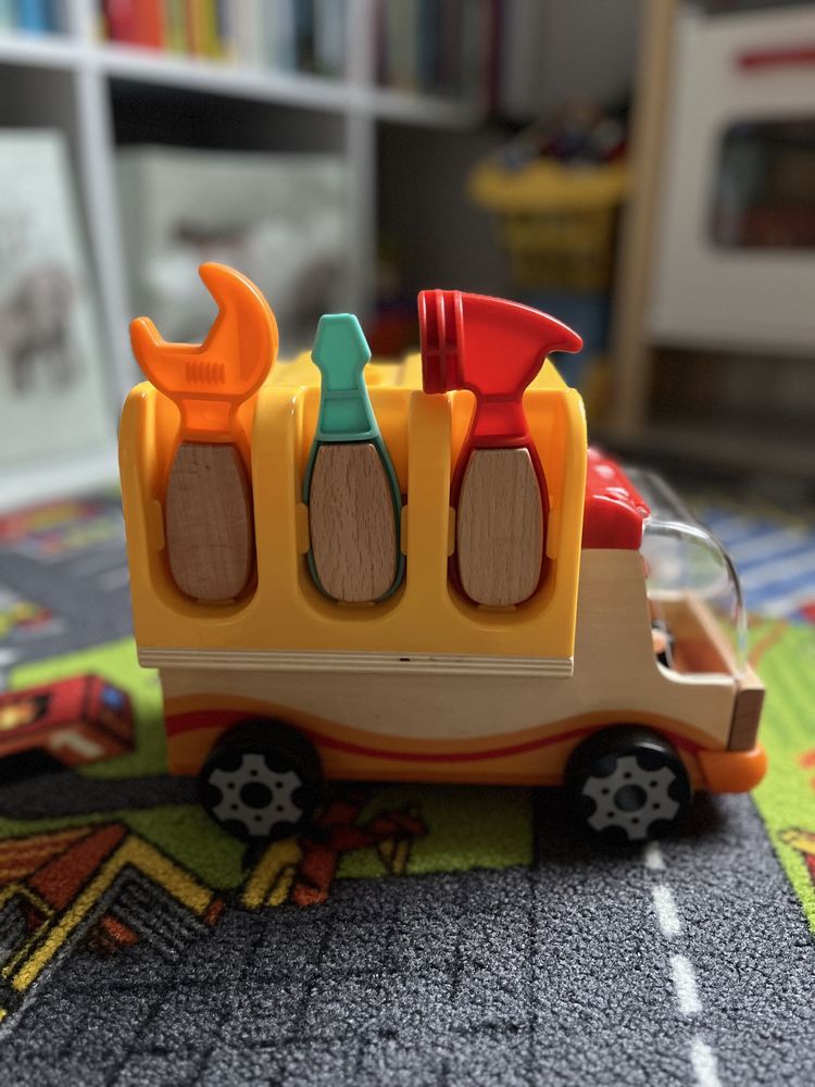 Zabawka Ciężarówka z warsztatem narzędziowym