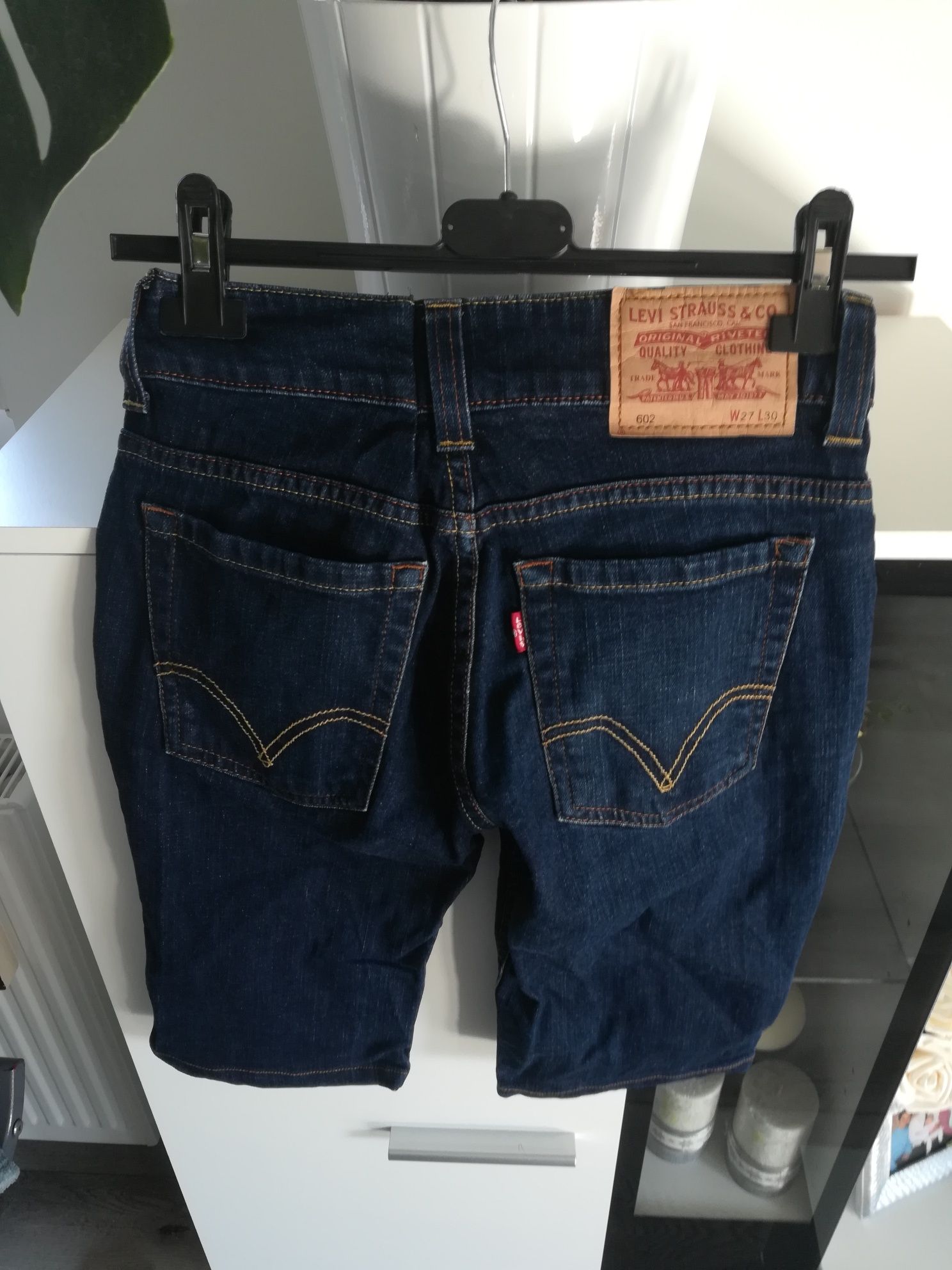 Levis spodenki damskie jeansowe