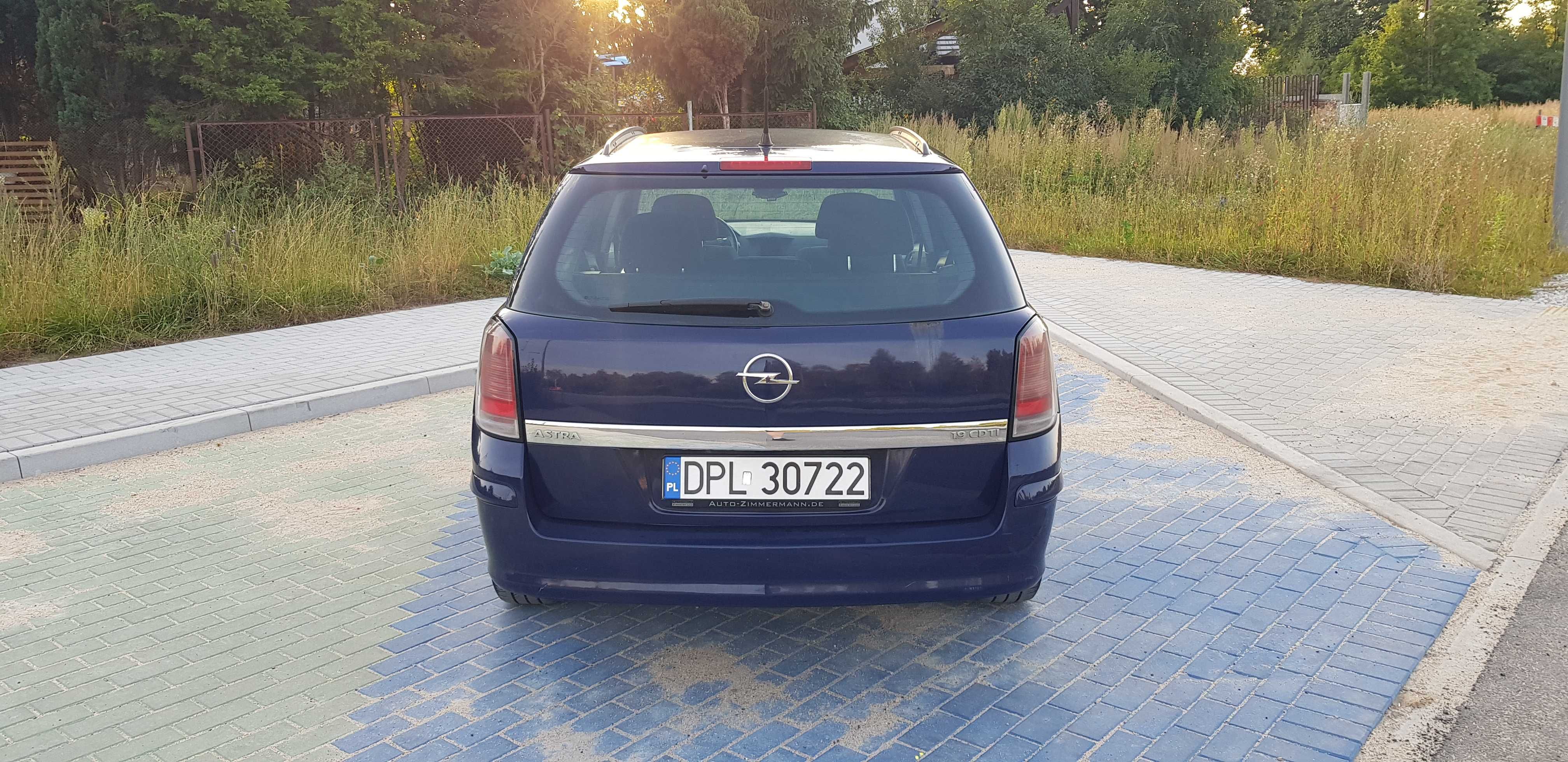 Opel Astra H 1.9 CDTI 101 KM. Dużo nowych części. Jeszcze posłuży...
