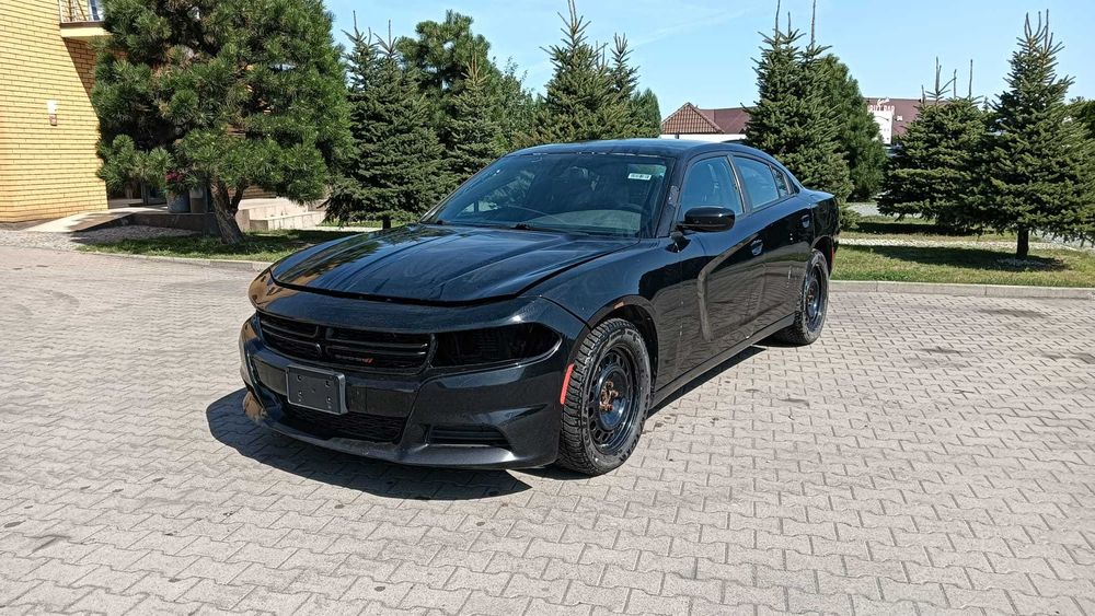 Dodge Charger 2016 5,7 benzyna