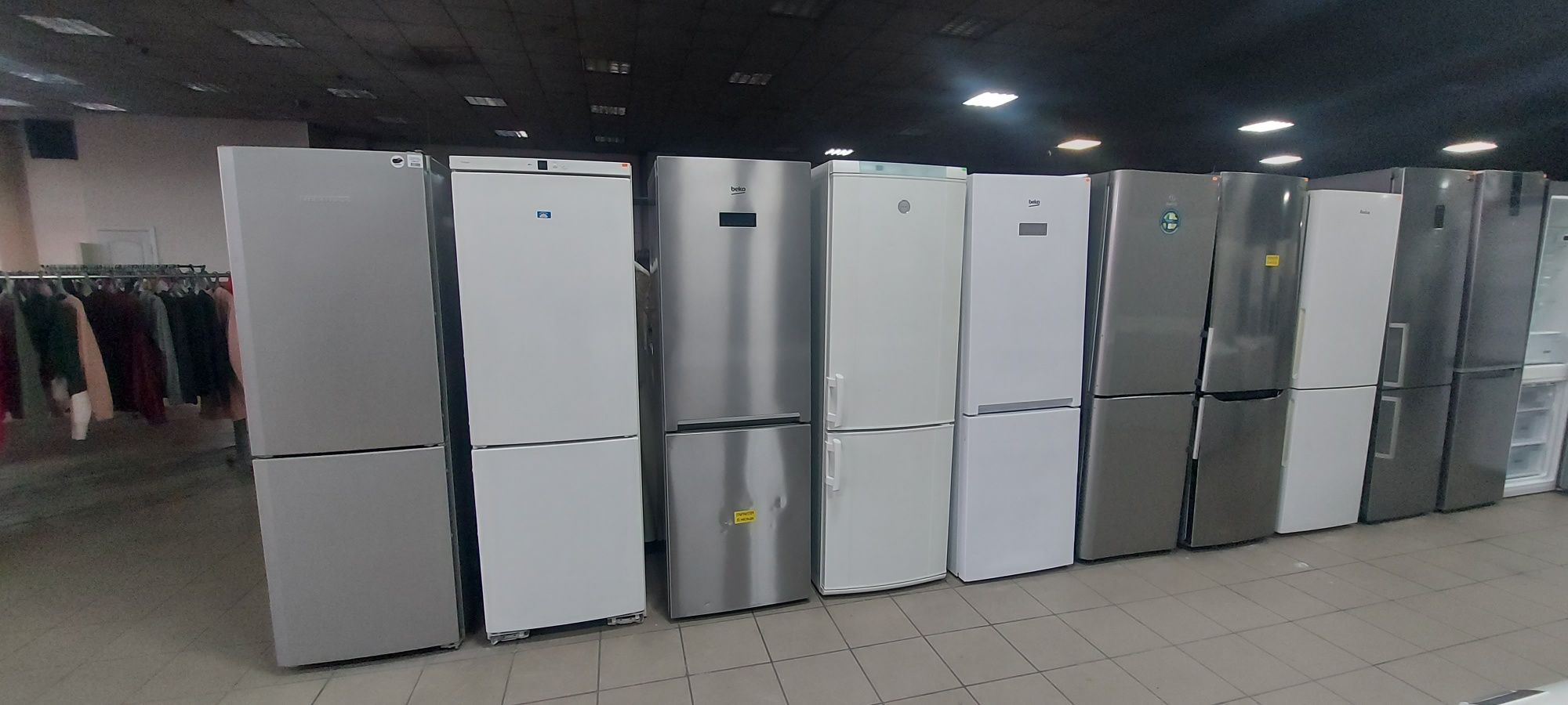 Холодильник  з Європи KGN36NL30