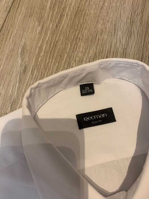 Biała koszula recman slim fit z mankietem na spinki