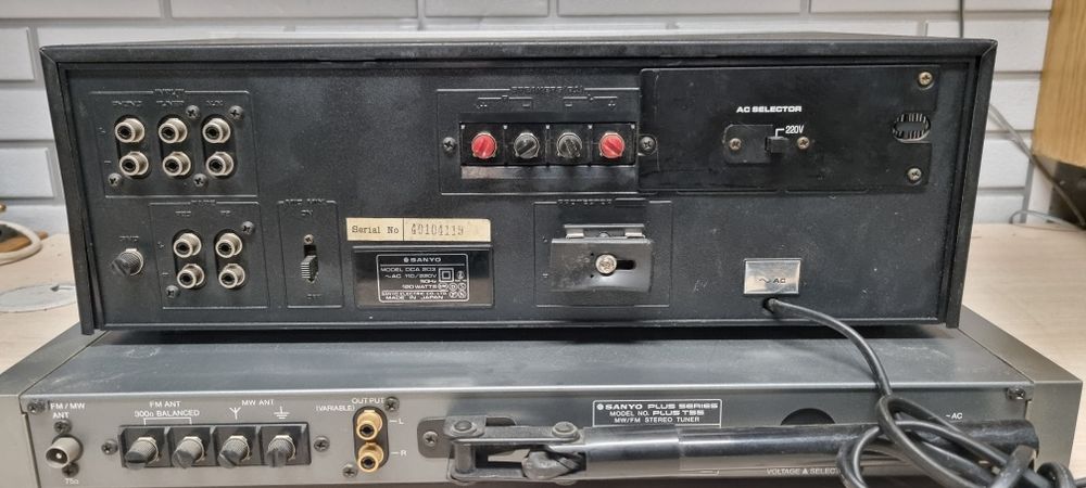 Wzmacniacz HI-FI stereo SANYO DCA-203