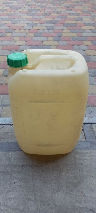 Продам каністри , 20 літрів