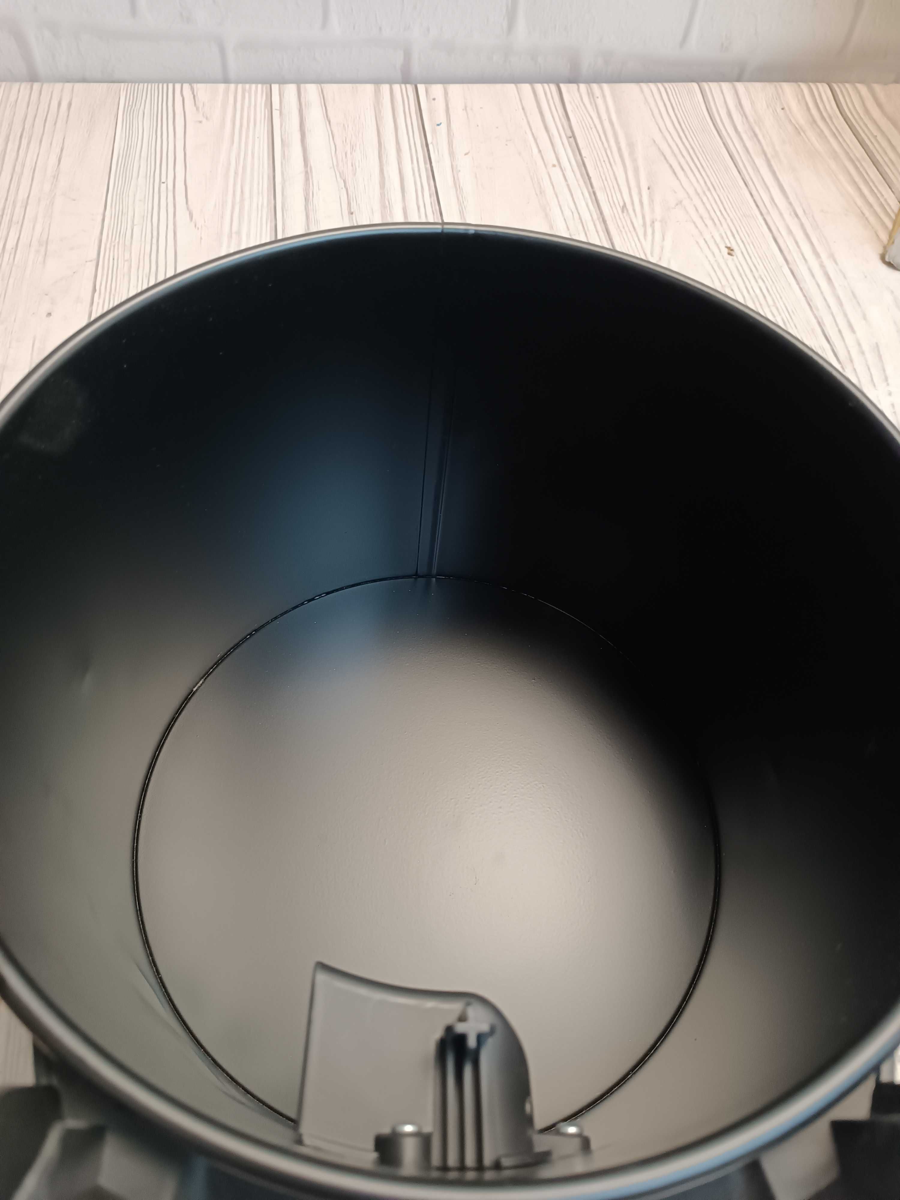 Karcher AD 2 Професійний будівельний пилосос для золи  1.629-711.0