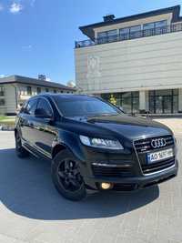 Авто Audi Q7