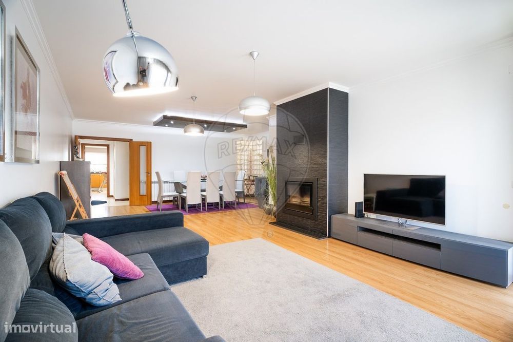 Apartamento T4 para venda