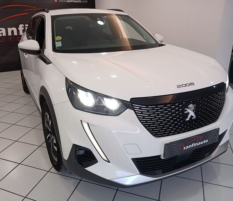 Peugeot 2008 1.5 BlueHDi Allure Pack