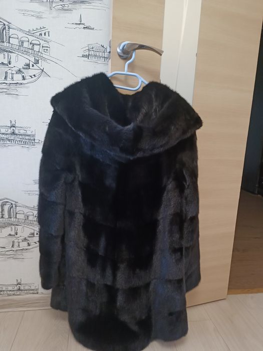 Продам шубу норковую