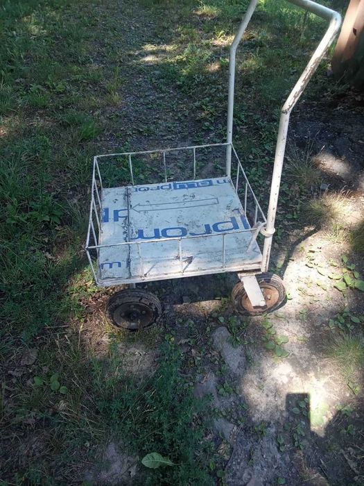 Продам тачку садову