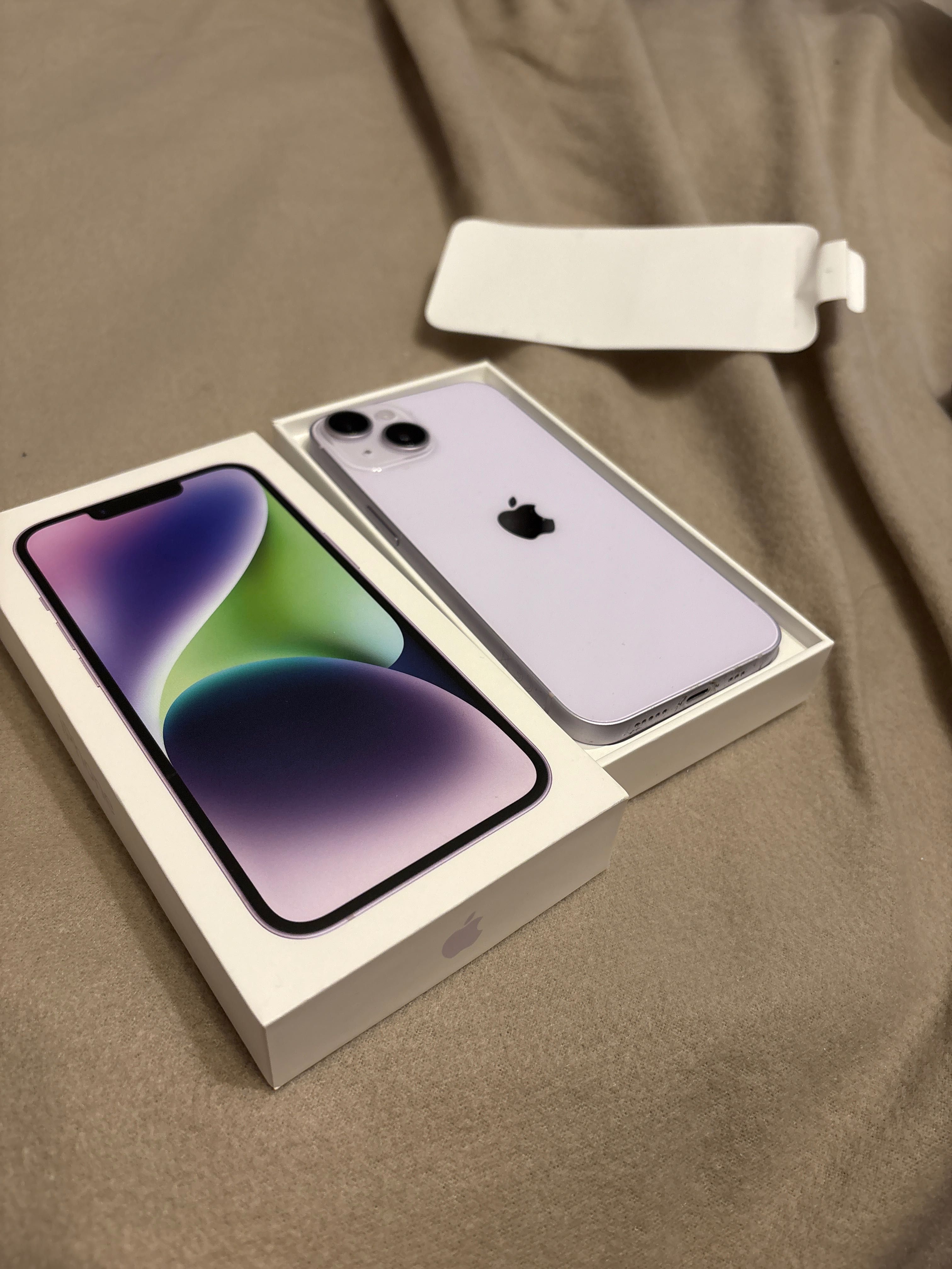 iPhone 14 bardzo dobry stan