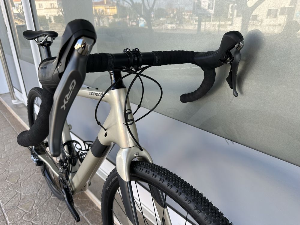 Bicicleta de Gravel Cannondale - Carbono