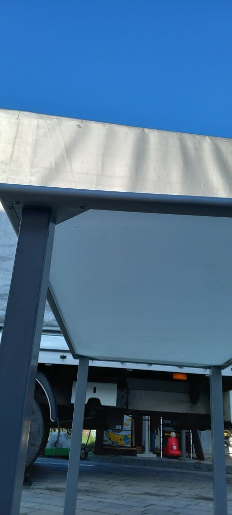 Stół szklany IKEA aluminiowa obwódka stolik