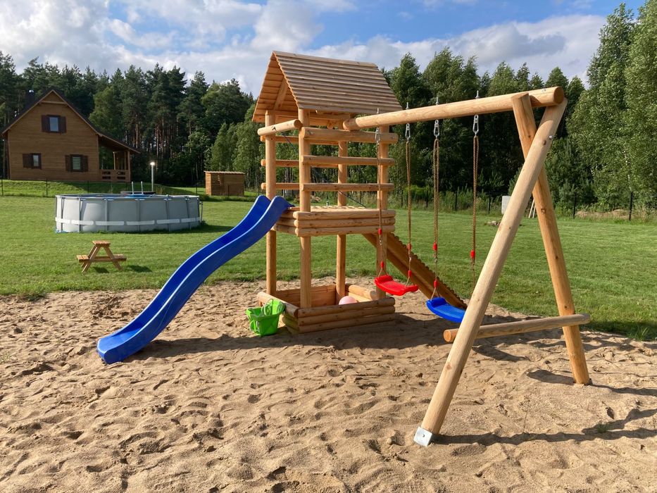 Rumiane Chatki - Jezioro | Balia Jacuzzi | Mazury | Basen | Workation