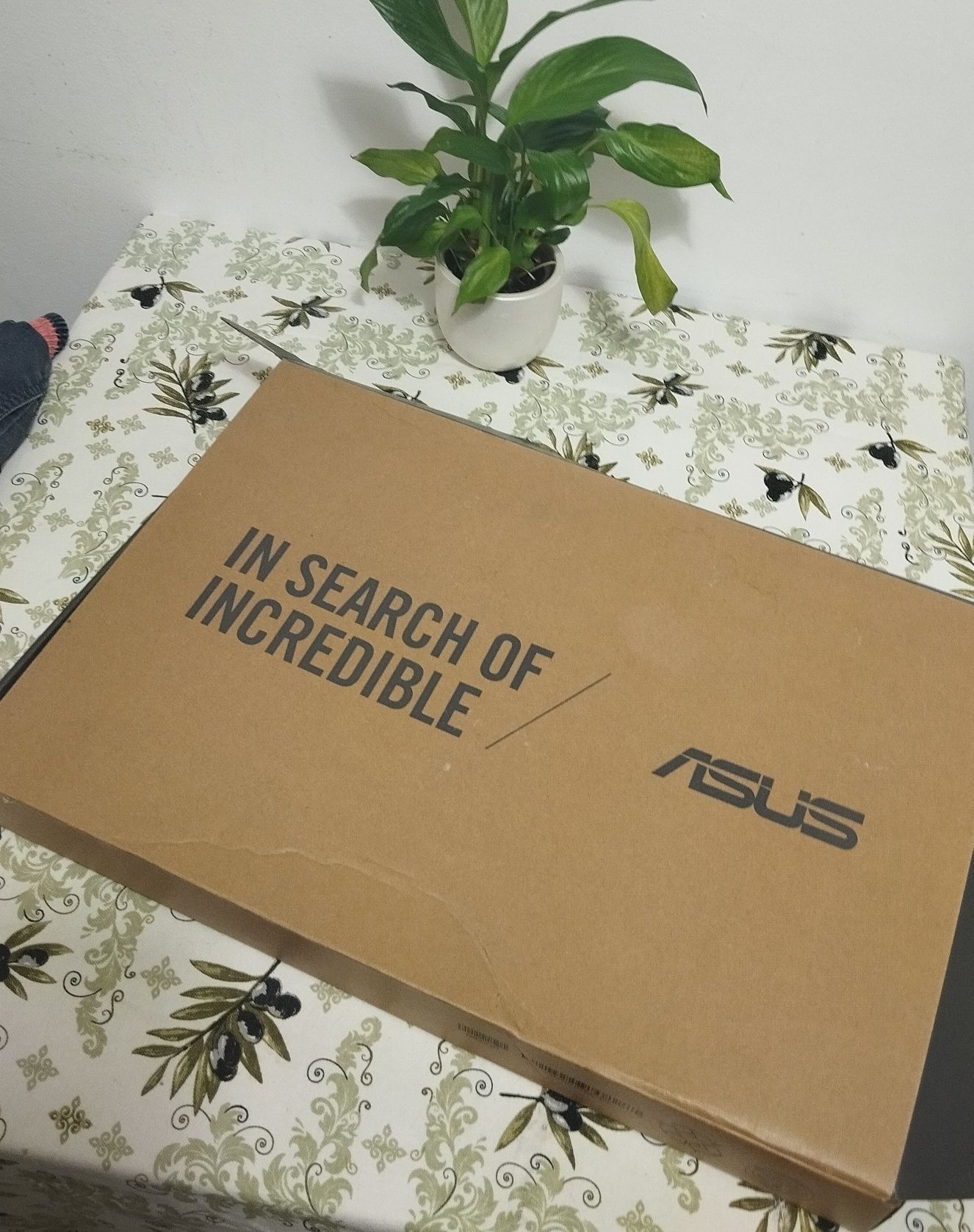 ASUS com avaria na motherbord e sem disco rígido
