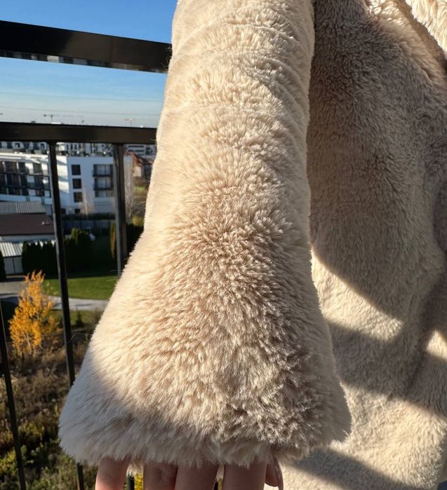 Шуба з штучного хутра