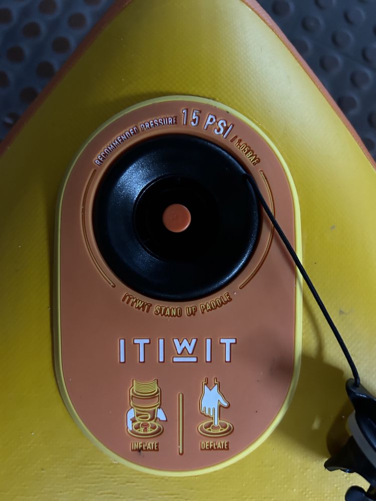 Prancha Stand Up Paddle Insuflável Itiwit de 11 pés em amarelo