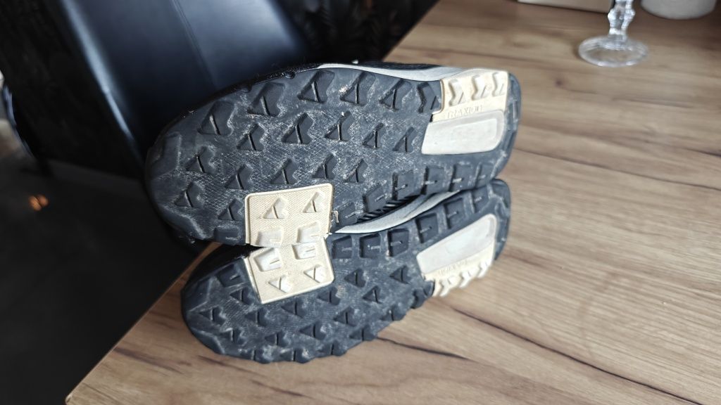 Buty trekkingowe Adidas Terrex RainDry - rozmiar 33 - super stan