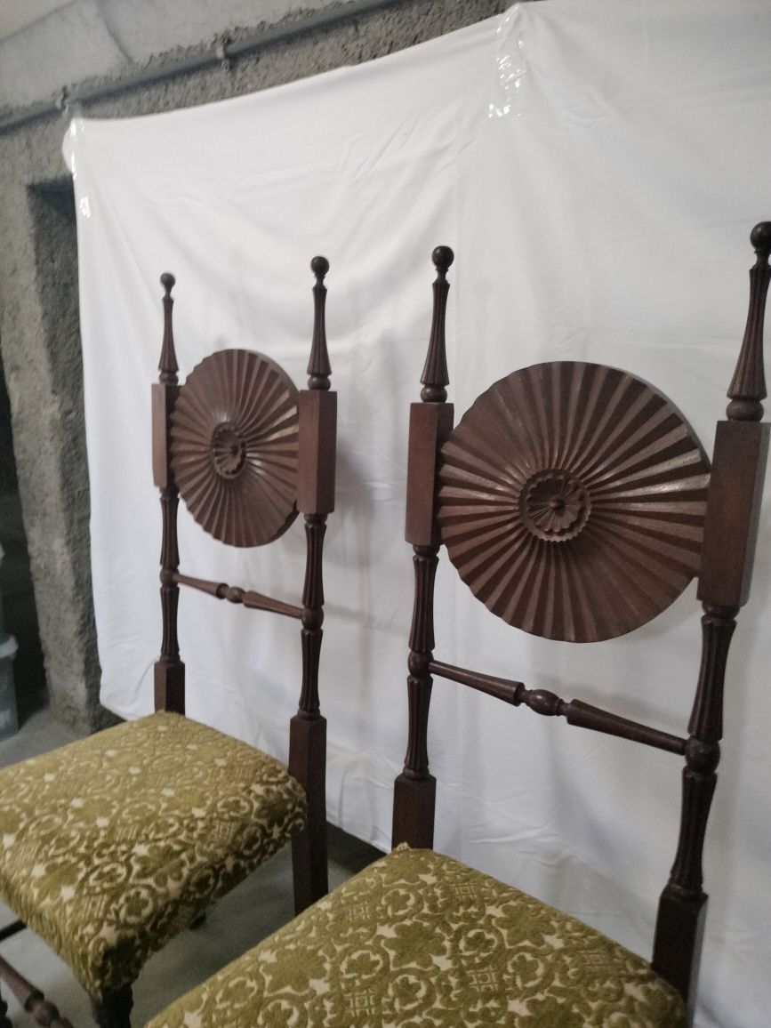 Conjunto de duas cadeiras de quarto