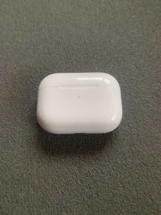 Оригинал Air pods pro 2nd ТОЛЬКО КЕЙС