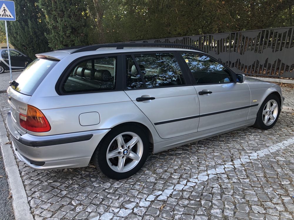 BMW 320d Touring 136CV