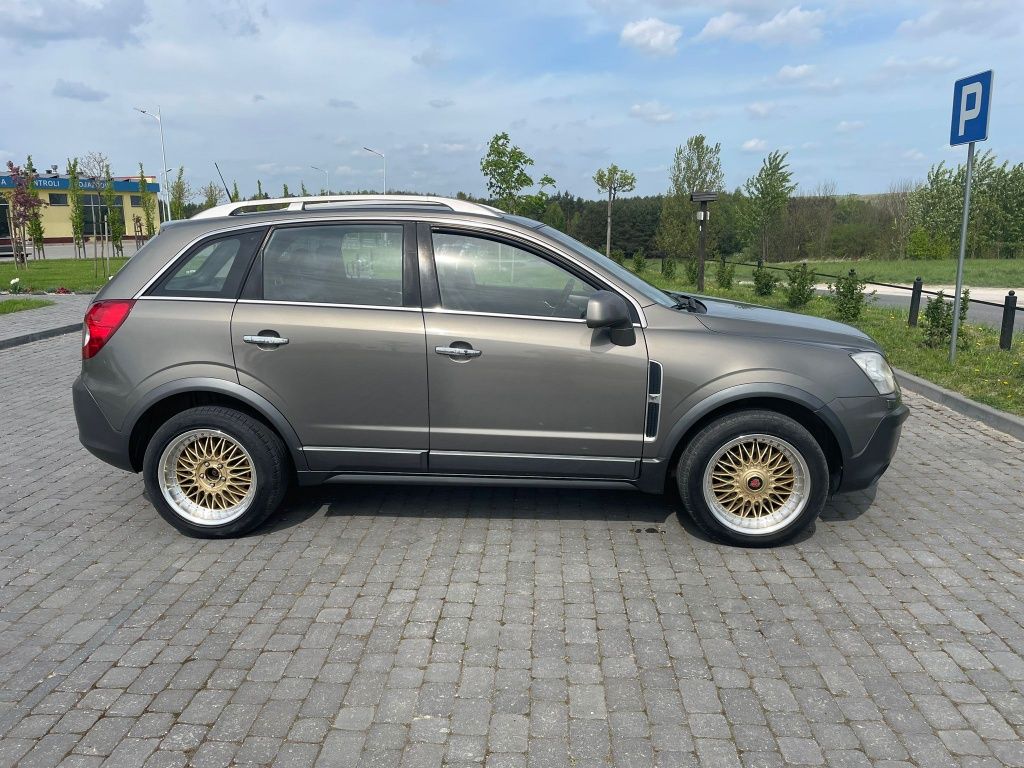 Opel Antara SUV 4x4 Bezwypadkowy