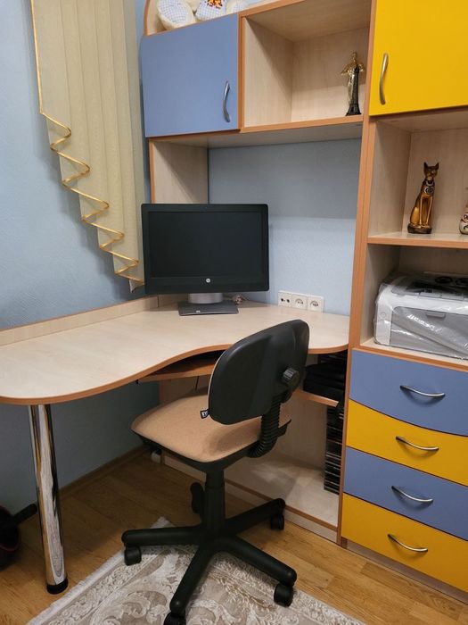 Меблі у дитячу кімнату у відмінному стані