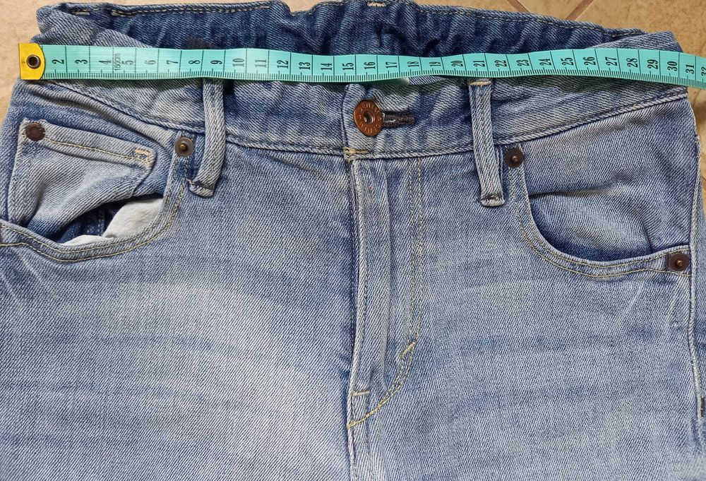 Spodnie jeansowe rozmiar 146 cm 10-11 lat