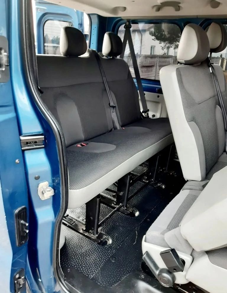 Opel vivaro 2,5L1H1