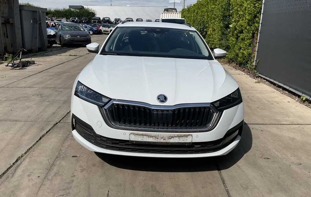 Розборка шрот Skoda Octavia Superb Rapid Fabia запчастини б/у Шкода