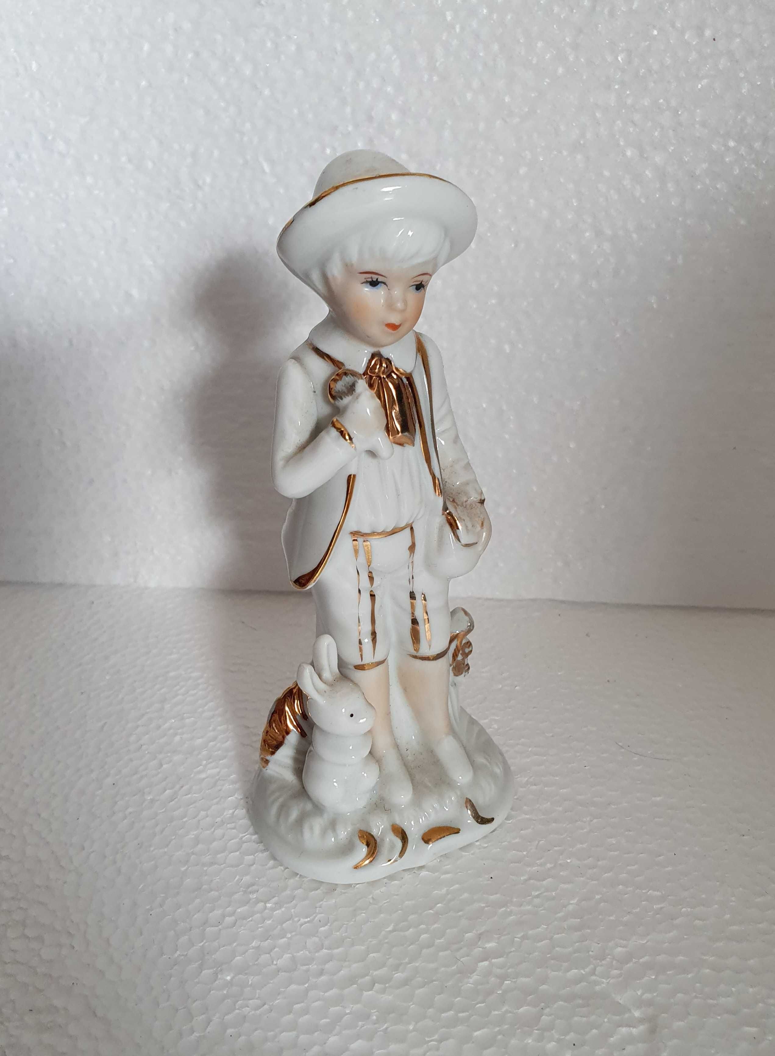 Bibelot de Porcelana - Fina Figura com banho de ouro - Made in Korea