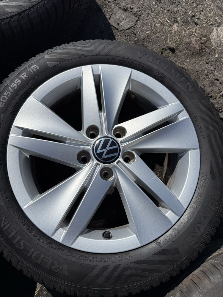 Felgi aluminiowe 5x112 16x7j et48 Vw Skoda Audi
