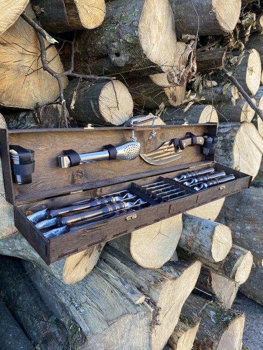 Набір шампурів подарунок який не буде стояти на полиці