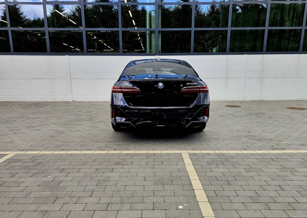 2025 BMW i5 83.9kWh eDrive40 M Sport