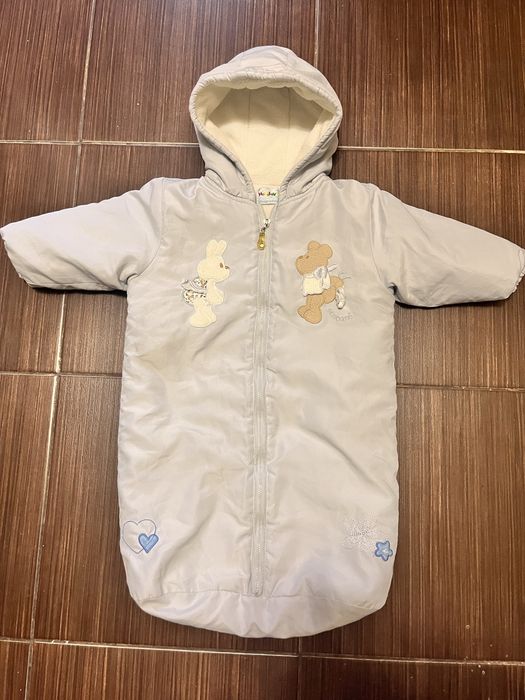 Тёплый демисезонный детский комбинезон , конверт с капюшоном.