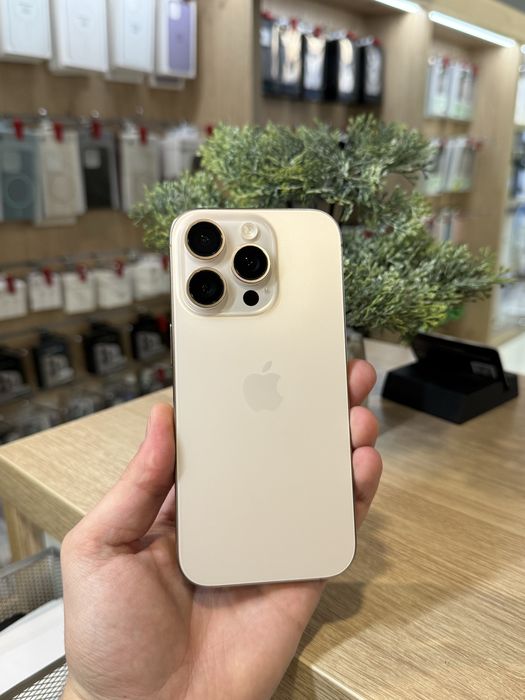 Б/у iPhone 16 Pro 256Gb Desert Titanium