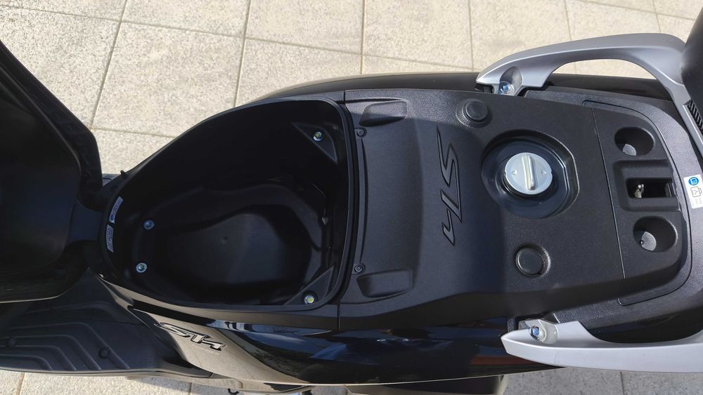 Scooter Honda SH 125i ABS TopBox SmartKey Full LED 3450km - como nova