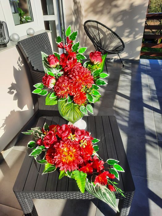 Komplet nagrobny w czerwieni, stroik i bukiet na cmentarz,Super cena