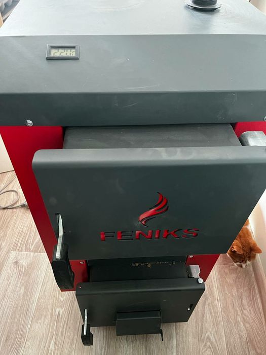 Продам твердотопливный котел новый