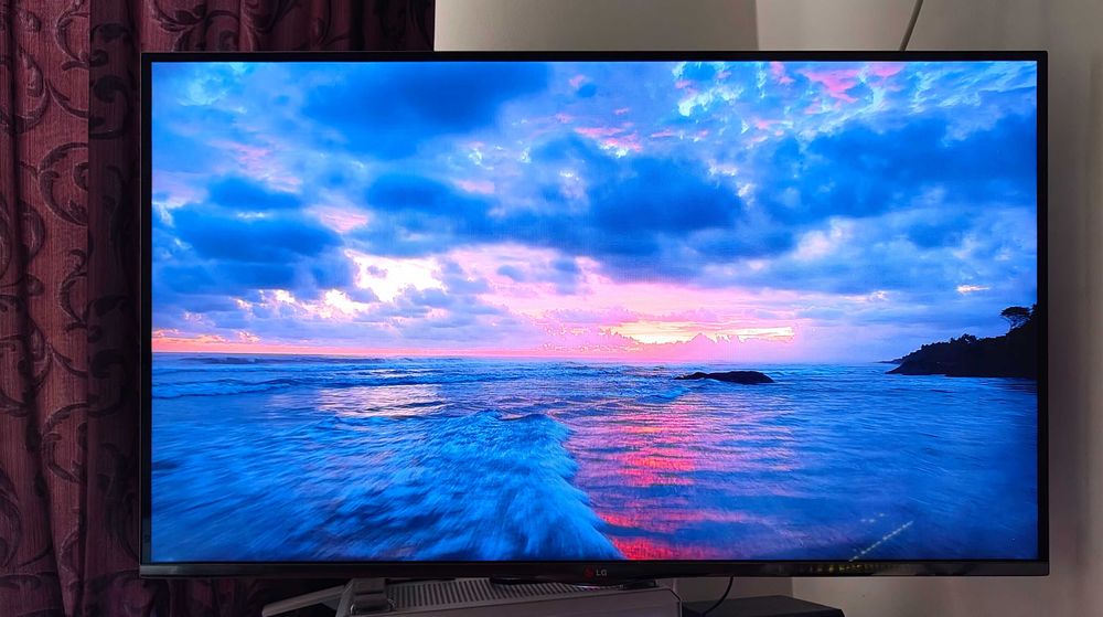 Телевізор  LG47LA691S-ZA