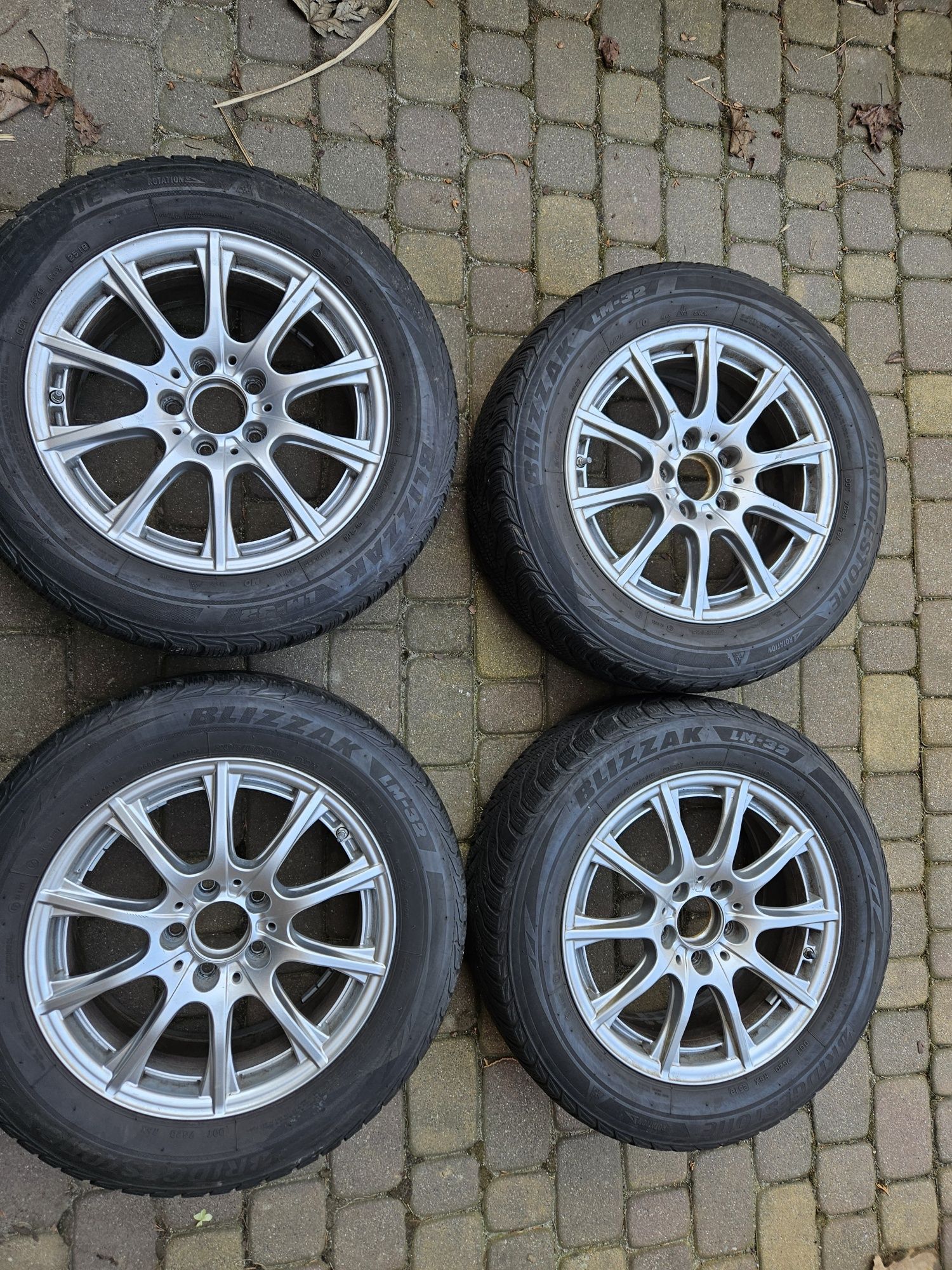 Oryginalne Felgi Aluminiowe 16" Mercedes 5x112 Et38