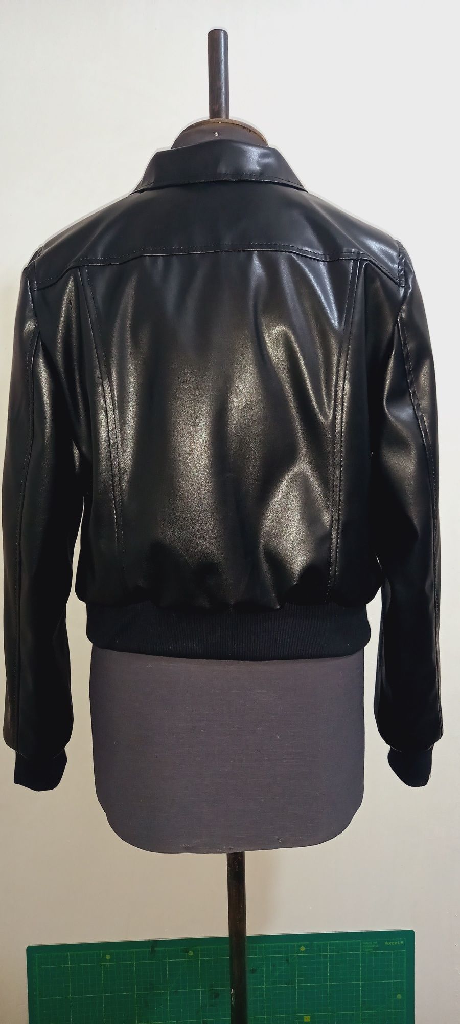 Куртка із екошкіри 44р. Leather Fox