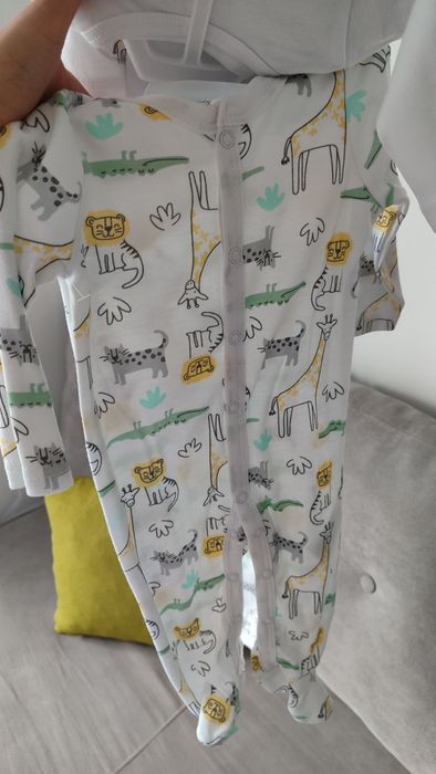 Набір одягу 6 м боді, шапочка, чоловічок, кофта, штани