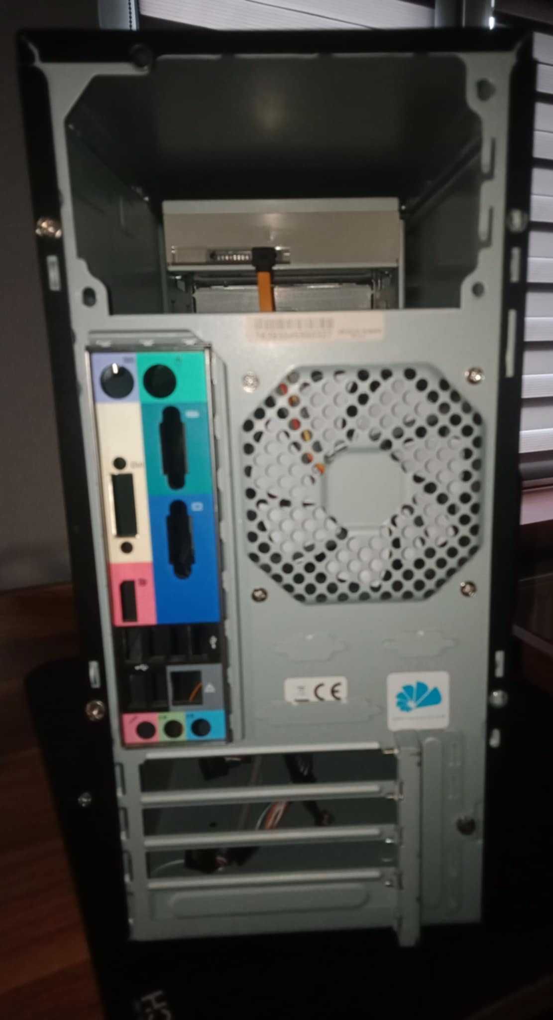 Obudowa komputerowa Hyrican mATX,ITX USB 3.0, 2szt. wentylator, DVD-RW