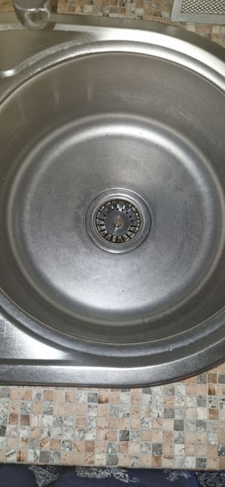 Продам мийку в кухню