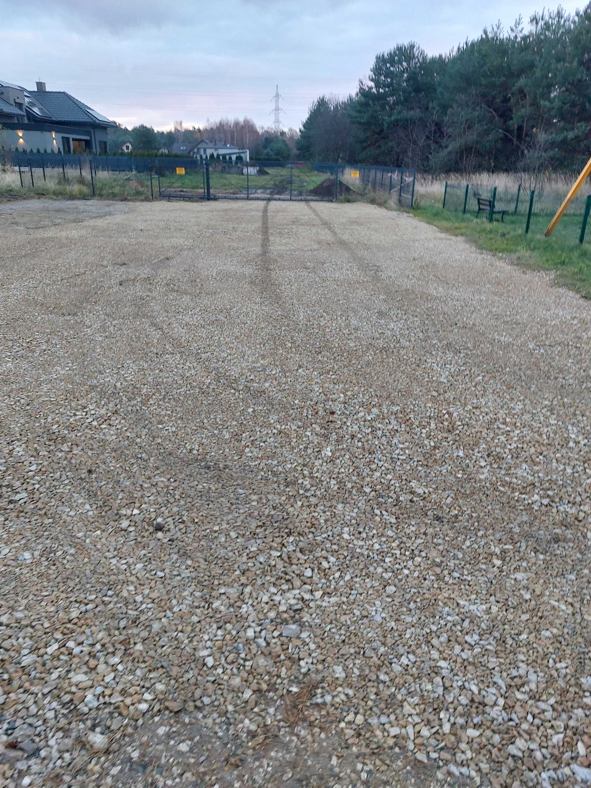 Usługi minikoparką, minikoparka, roboty ziemne, wykopy, niwelacje